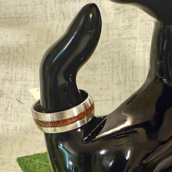 New Stainless Steel & Wood Inlay Ring, Size 9 - Picture 1 of 3